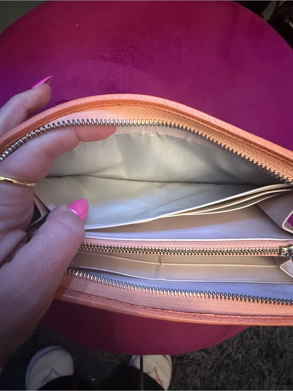 Loewe zip around